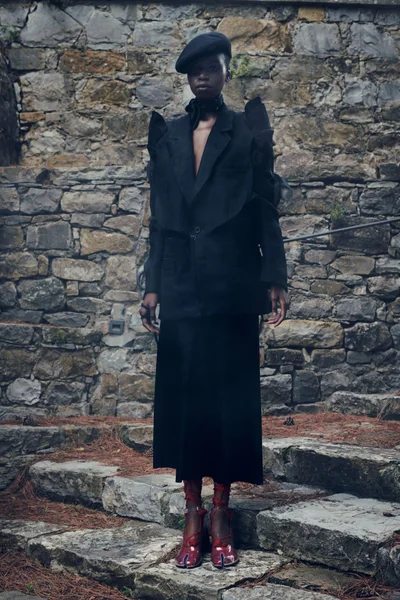 Look 10